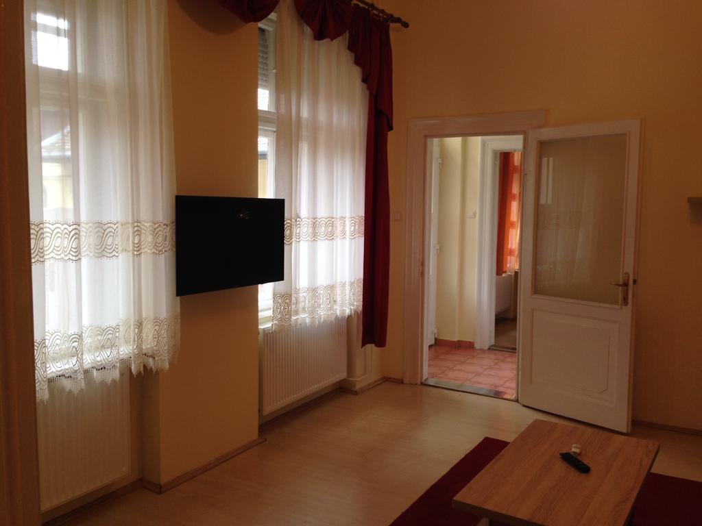 Peterfia Apartman デブレツェン エクステリア 写真